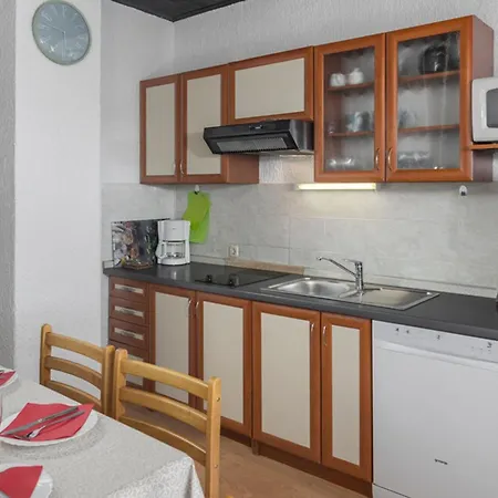 Leko By Interhome Porec