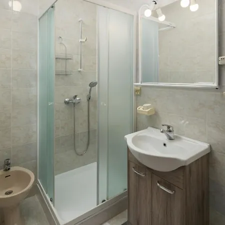 Leko By Interhome