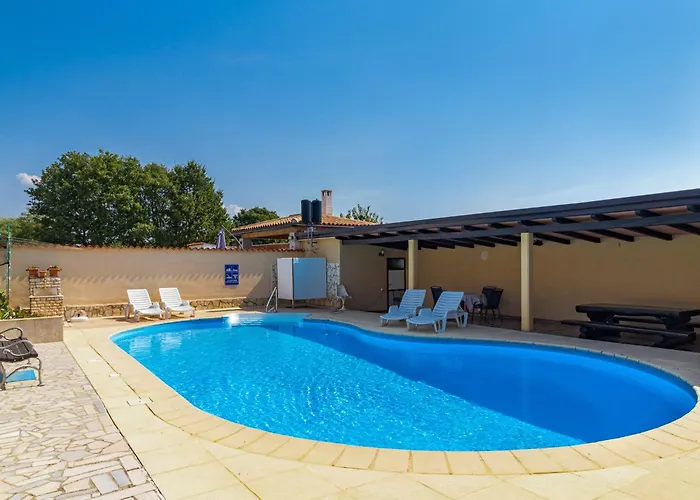 Leko By Interhome Apartman Porec