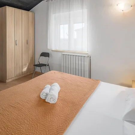 Leko By Interhome Apartament Poreč