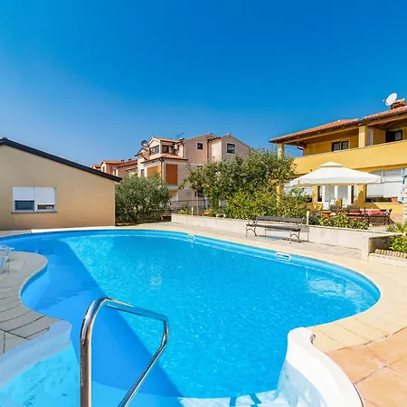 Lejlighed Leko By Interhome *